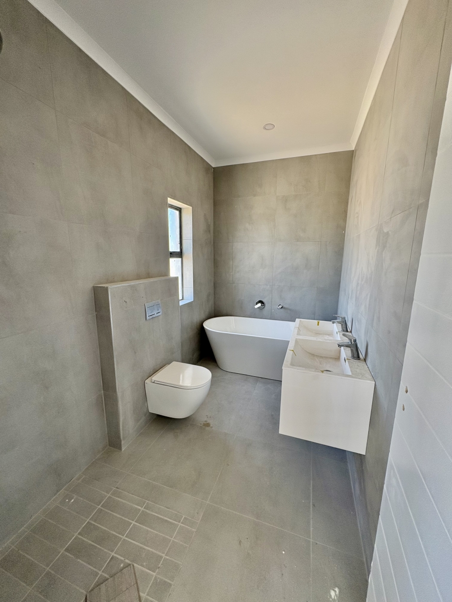 4 Bedroom Property for Sale in Sandown Western Cape